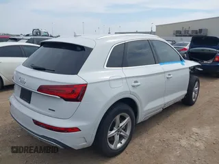 2021 Audi Q5 Premium with VIN WA1AAAFY2M2132508, listed as a IAAI auction lot 41607560 with 38,318 mi miles. Bid and sale history available at carsss.com. Image 4.
