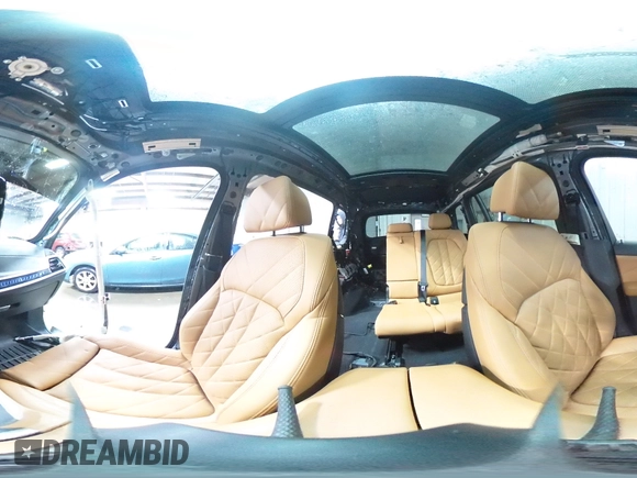 2024 BMW X7 xDrive40i with VIN 5UX23EM08R9U17736, listed as a Copart auction lot 46253975 with 29,668 mi miles and Salvage Title. Bid and sale history available at carsss.com. Image 15.