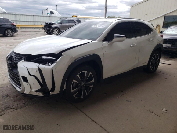2020 Lexus UX with VIN JTHP9JBH9L2032384, listed as a Copart auction lot 50824393 with 43,709 mi miles. Bid and sale history available at carsss.com. Image 1.