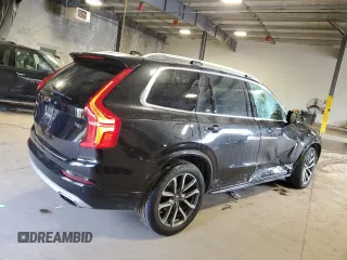 2017 Volvo XC90 Momentum z VIN YV4A22PK9H1155019, wystawiony jako Copart lot #53940565 z przebiegiem 115 227 mil mil oraz Szkoda całkowita • Salvage title. Historia ofert i sprzedaży dostępna na DreamBid. Obrazek 3.