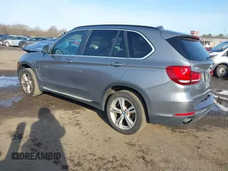 2014 BMW X5 xDrive35i z VIN 5UXKR0C52E0H19670, wystawiony jako IAAI lot #41909590 z przebiegiem 137 758 mil mil oraz . Historia ofert i sprzedaży dostępna na DreamBid. Obrazek 3.