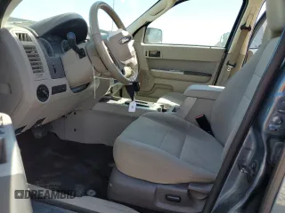 2012 Ford Escape XLT с VIN 1FMCU9DG0CKA93443, выставлен на аукционе Copart как лот 52761705 с пробегом 185 070 миль миль и Списание • Salvage title. История ставок и продаж доступна на DreamBid. Изображение 7.