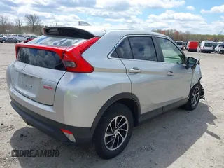 2020 Mitsubishi Eclipse Cross ES z VIN JA4AS3AA4LZ014128, wystawiony jako IAAI lot #42053759 z przebiegiem 72 825 mil mil oraz . Historia ofert i sprzedaży dostępna na DreamBid. Obrazek 4.