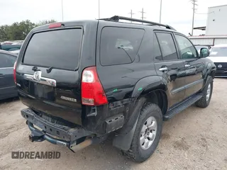 2007 Toyota 4Runner SR5 with VIN JTEZU14R078067697, listed as a IAAI auction lot 41310777 with 228,694 mi miles and . Bid and sale history available at DreamBid. Image 4.