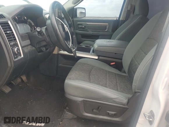 2015 Ram 1500 Big Horn z VIN 1C6RR6LT3FS561948, wystawiony jako Copart lot #54921595 z przebiegiem 89 261 mil mil oraz Szkoda całkowita • Salvage title. Historia ofert i sprzedaży dostępna na DreamBid. Obrazek 7.