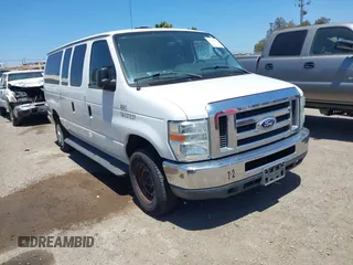 2014 Ford Econoline Passenger XL z VIN 1FBNE3BL0EDA97981, wystawiony jako IAAI lot #42514502 z przebiegiem 359 801 mil mil oraz . Historia ofert i sprzedaży dostępna na DreamBid. Obrazek 1.