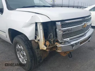 2013 Chevrolet Silverado 1500 LT with VIN 1GCRKSE76DZ404277, listed as a IAAI auction lot 41737878 with 204,921 mi miles and . Bid and sale history available at DreamBid. Image 6.