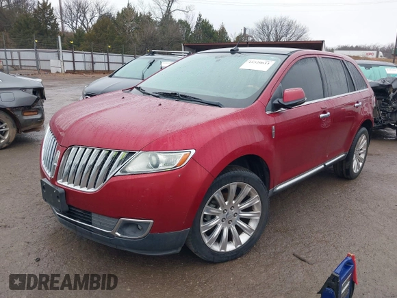 2014 Lincoln MKX with VIN 2LMDJ6JK3EBL09582, listed as a IAAI auction lot 41520611 with 157,022 mi miles. Bid and sale history available at carsss.com. Image 17.