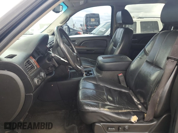 2007 Chevrolet Avalanche LT w/3LT with VIN 3GNFK12317G161729, listed as a Copart auction lot 72762134 with 321,398 mi miles and Salvage Title. Bid and sale history available at carsss.com. Image 7.