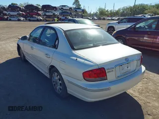 2004 Hyundai Sonata GLS with VIN KMHWF35H34A971076, listed as a IAAI auction lot 41817272 with 125,278 mi miles. Bid and sale history available at carsss.com. Image 3.