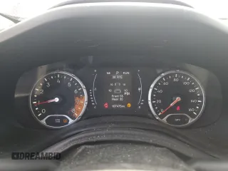 2018 Jeep Renegade Latitude z VIN ZACCJABB4JPJ05504, wystawiony jako Copart lot #52920915 z przebiegiem 107 475 mil mil oraz Szkoda całkowita • Salvage title. Historia ofert i sprzedaży dostępna na DreamBid. Obrazek 9.