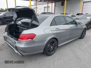 2014 Mercedes-Benz E 350 Sport с VIN WDDHF5KB4EA978604, выставлен на аукционе IAAI как лот 42207547 с пробегом 109 138 миль миль и . История ставок и продаж доступна на DreamBid. Изображение 4.