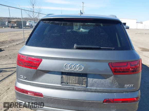 2018 Audi Q7 Premium Plus with VIN WA1LAAF70JD027840, listed as a IAAI auction lot 41695181 with 71,693 mi miles. Bid and sale history available at carsss.com. Image 16.