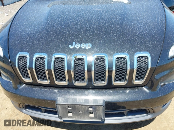 2016 Jeep Cherokee Latitude with VIN 1C4PJMCSXGW296586, listed as a IAAI auction lot 42686423 with 83,833 mi miles and . Bid and sale history available at DreamBid. Image 6.
