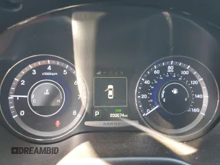 2015 Hyundai Azera с VIN KMHFG4JG2FA439112, выставлен на аукционе Copart как лот 49591785 с пробегом 200 674 миль миль и Списание • Salvage title. История ставок и продаж доступна на DreamBid. Изображение 9.