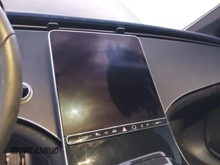 2024 Mercedes-Benz EQE 350+ z VIN W1KEG2BBXRF056894, wystawiony jako IAAI lot #40993238 z przebiegiem 7051 mil mil oraz . Historia ofert i sprzedaży dostępna na DreamBid. Obrazek 19.