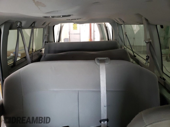 2006 Ford Econoline Passenger XL с VIN 1FBNE31L46HA15407, выставлен на аукционе Copart как лот 70873914 с пробегом 183 415 миль миль и Чистый • Clean title. История ставок и продаж доступна на DreamBid. Изображение 10.