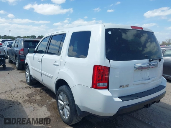 2012 Honda Pilot EX-L with VIN 5FNYF3H52CB023756, listed as a IAAI auction lot 41819122 with 177,946 mi miles. Bid and sale history available at carsss.com. Image 3.