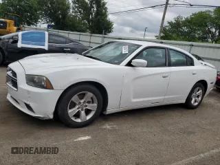 2013 Dodge Charger SE z VIN 2C3CDXBGXDH571831, wystawiony jako Copart lot #60284715 z przebiegiem 181 659 mil mil oraz Czysty tytuł • Clean title. Historia ofert i sprzedaży dostępna na DreamBid. Obrazek 1.
