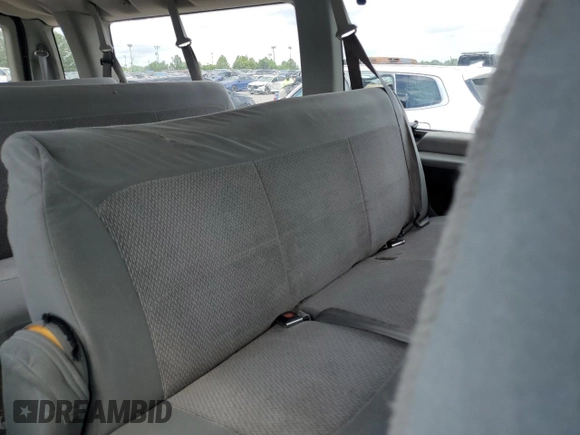 2006 Ford Econoline Passenger XL with VIN 1FBSS31L76DA19499, listed as a Copart auction lot 64693445 with 407,254 mi miles and Clean title. Bid and sale history available at DreamBid. Image 11.