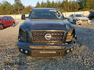 2019 Nissan Titan Pro-4X z VIN 1N6AA1E53KN525603, wystawiony jako Copart lot #77336264 z przebiegiem 64 507 mil mil oraz Szkoda całkowita • Salvage title. Historia ofert i sprzedaży dostępna na DreamBid. Obrazek 5.