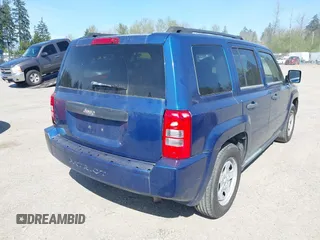2009 Jeep Patriot Sport with VIN 1J4FT28B29D167558, listed as a IAAI auction lot 42035618 with 166,854 mi miles. Bid and sale history available at carsss.com. Image 6.