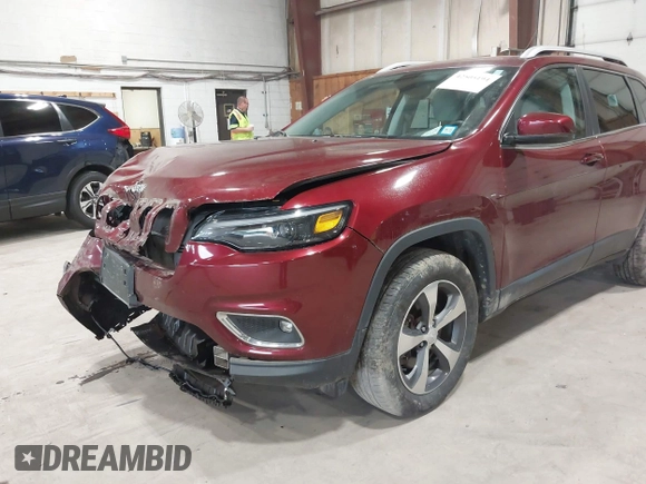 2019 Jeep Cherokee Limited z VIN 1C4PJMDX3KD352981, wystawiony jako IAAI lot #42505194 z przebiegiem 88 863 mil mil oraz . Historia ofert i sprzedaży dostępna na DreamBid. Obrazek 19.