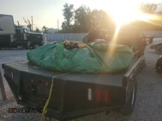 2017 Ford F-350 XL z VIN 1FD8X3HT5HEE79119, wystawiony jako Copart lot #74340554 z przebiegiem Nie podano mil oraz Nie do naprawy. Historia ofert i sprzedaży dostępna na DreamBid. Obrazek 6.