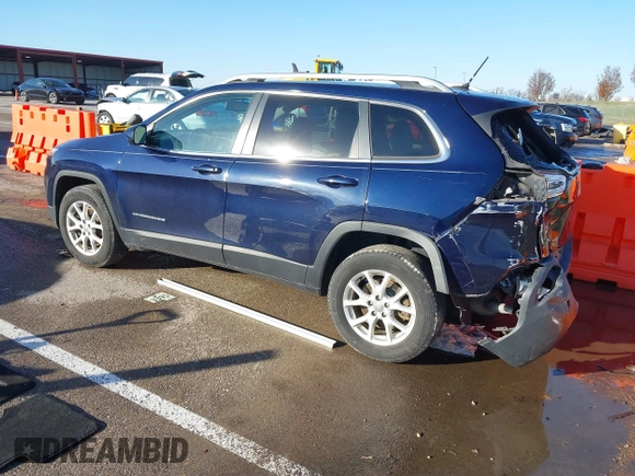 2015 Jeep Cherokee Latitude with VIN 1C4PJMCS0FW583658, listed as a IAAI auction lot 41106819 with 101,849 mi miles. Bid and sale history available at carsss.com. Image 3.