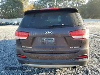 2017 Kia Sorento EX with VIN 5XYPHDA11HG216127, listed as a Copart auction lot 82587064 with 115,789 mi miles and Salvage Title. Bid and sale history available at carsss.com. Image 6.