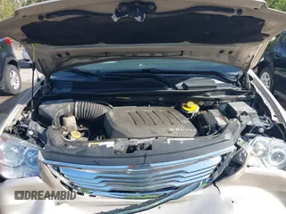2015 Chrysler Town & Country Limited Platinum with VIN 2C4RC1GGXFR619209, listed as a IAAI auction lot 40366234 with 163,649 mi miles. Bid and sale history available at carsss.com. Image 10.