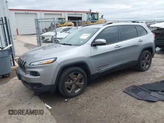 2016 Jeep Cherokee Latitude with VIN 1C4PJLCB5GW369955, listed as a IAAI auction lot 41297796 with 99,029 mi miles. Bid and sale history available at carsss.com. Image 18.