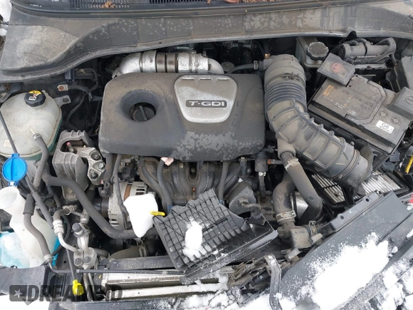 2019 Hyundai Kona Limited with VIN KM8K33A58KU240609, listed as a IAAI auction lot 41272652 with 123,045 mi miles. Bid and sale history available at carsss.com. Image 10.