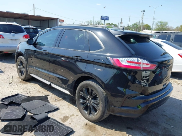 2023 Ford Edge SE z VIN 2FMPK4G90PBA05532, wystawiony jako IAAI lot #41845991 z przebiegiem 39 568 mil mil oraz . Historia ofert i sprzedaży dostępna na DreamBid. Obrazek 3.