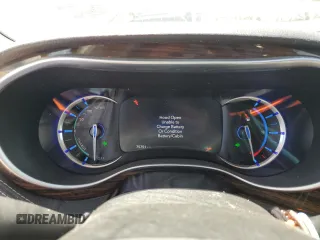 2021 Chrysler Pacifica Hybrid Limited с VIN 2C4RC1S73MR510479, выставлен на аукционе Copart как лот 52423605 с пробегом 75 751 миль миль и Списание • Salvage title. История ставок и продаж доступна на DreamBid. Изображение 9.