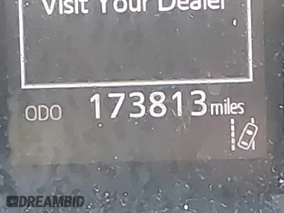 2019 Toyota Camry LE z VIN 4T1B11HK8KU708943, wystawiony jako IAAI lot #42221233 z przebiegiem 173 813 mil mil oraz . Historia ofert i sprzedaży dostępna na DreamBid. Obrazek 16.