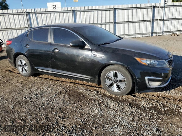 2013 Kia Optima Hybrid LX with VIN KNAGM4AD9D5058688, listed as a Copart auction lot 77583184 with 155,188 mi miles and Salvage Title. Bid and sale history available at carsss.com. Image 4.