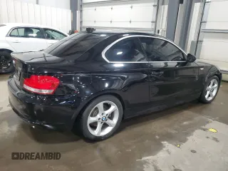 2011 BMW 1 Series 128i with VIN WBAUP9C58BVL90406, listed as a Copart auction lot 88237875 with 102,661 mi miles and Salvage title. Bid and sale history available at DreamBid. Image 3.