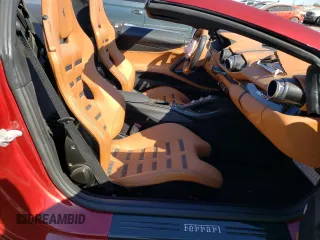 2021 Ferrari 812 z VIN ZFF97CMA0M0258453, wystawiony jako Copart lot #75556464 z przebiegiem 5 007 mil mil oraz Nie do naprawy • Non repairable. Historia ofert i sprzedaży dostępna na DreamBid. Obrazek 10.