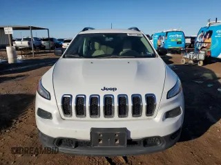 2017 Jeep Cherokee Altitude z VIN 1C4PJLAB5HW597653, wystawiony jako Copart lot #80777804 z przebiegiem 85 606 mil mil oraz Szkoda całkowita • Salvage title. Historia ofert i sprzedaży dostępna na DreamBid. Obrazek 5.
