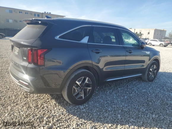 2022 Kia Sorento Hybrid S with VIN KNDRG4LG2N5084285, listed as a Copart auction lot 83472484 with NaN miles and Salvage Title. Bid and sale history available at carsss.com. Image 3.