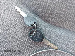 2001 Dodge Caravan SE z VIN 1B4GP25B91B197088, wystawiony jako IAAI lot #42425568 z przebiegiem 142 411 mil mil oraz . Historia ofert i sprzedaży dostępna na DreamBid. Obrazek 11.