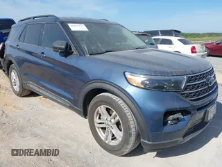 2020 Ford Explorer XLT with VIN 1FMSK7DH5LGC41331, listed as a IAAI auction lot 41491137 with 28,242 mi miles. Bid and sale history available at carsss.com. Image 1.