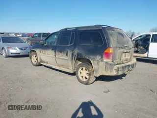2004 GMC Envoy SLT z VIN 1GKET16PX46140720, wystawiony jako IAAI lot #41661912 z przebiegiem 252 524 mil mil oraz . Historia ofert i sprzedaży dostępna na DreamBid. Obrazek 3.