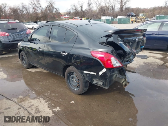 2016 Nissan Versa S with VIN 3N1CN7AP2GL842700, listed as a IAAI auction lot 41844095 with 117,206 mi miles. Bid and sale history available at carsss.com. Image 3.