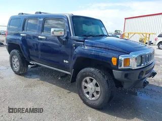 2007 Hummer H3 SUV z VIN 5GTDN13E178131264, wystawiony jako IAAI lot #42219250 z przebiegiem 188 576 mil mil oraz . Historia ofert i sprzedaży dostępna na DreamBid. Obrazek 1.