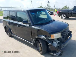 2005 Scion xB with VIN JTLKT334950182227, listed as a IAAI auction lot 39842783 with 174,969 mi miles. Bid and sale history available at carsss.com. Image 1.