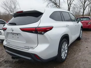 2023 Toyota Highlander L with VIN 5TDKDRBH3PS007987, listed as a IAAI auction lot 41465939 with 17,011 mi miles and . Bid and sale history available at DreamBid. Image 4.