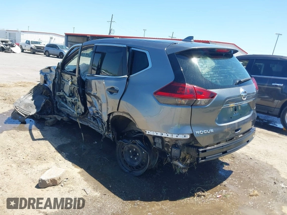 2020 Nissan Rogue S z VIN 5N1AT2MT7LC726013, wystawiony jako IAAI lot #42011385 z przebiegiem 84 522 mil mil oraz . Historia ofert i sprzedaży dostępna na DreamBid. Obrazek 3.