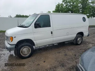 2002 Ford Econoline Cargo z VIN 1FTNE24LX2HB77733, wystawiony jako Copart lot #59938165 z przebiegiem 104 812 mil mil oraz Czysty tytuł • Clean title. Historia ofert i sprzedaży dostępna na DreamBid. Obrazek 1.